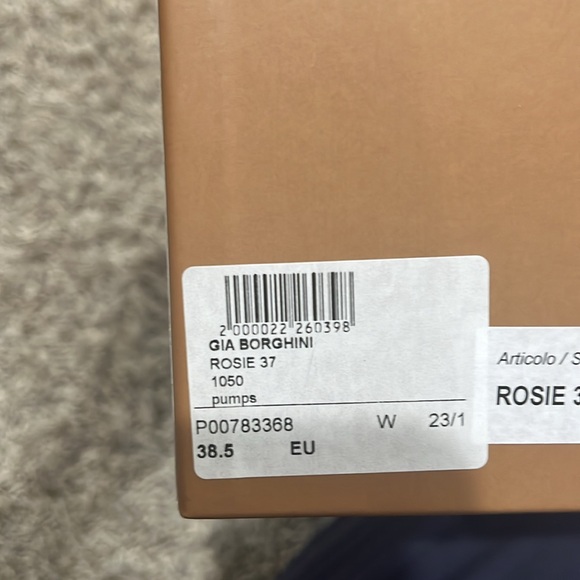 Stunning-Brand New in Box - Picture 8 of 8